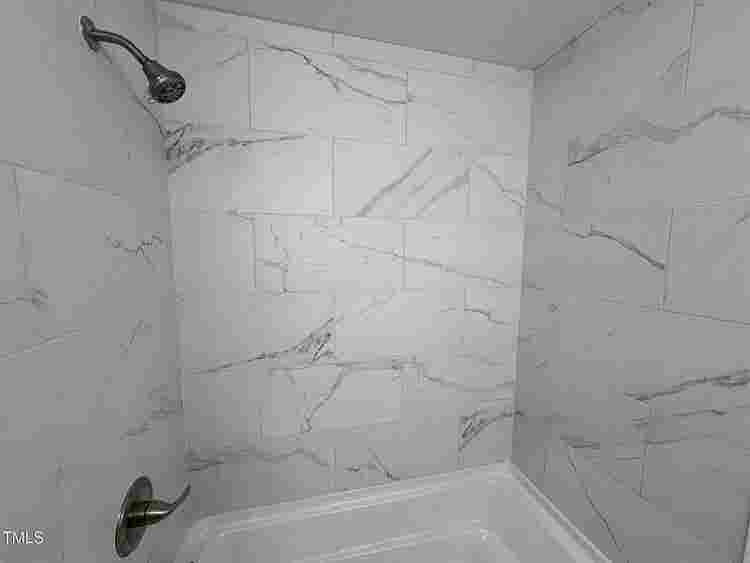 5 BR in Durham