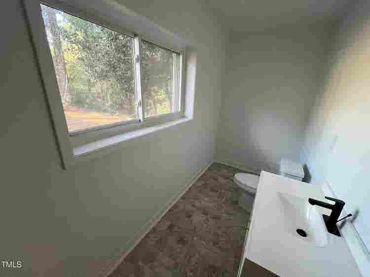 5 BR in Durham
