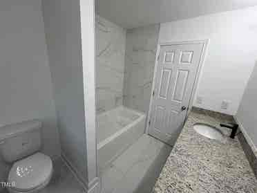 5 BR in Durham