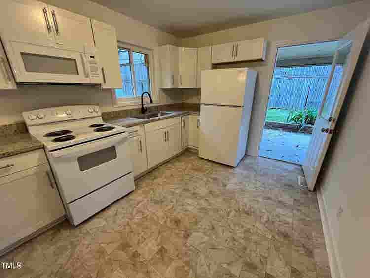 5 BR in Durham
