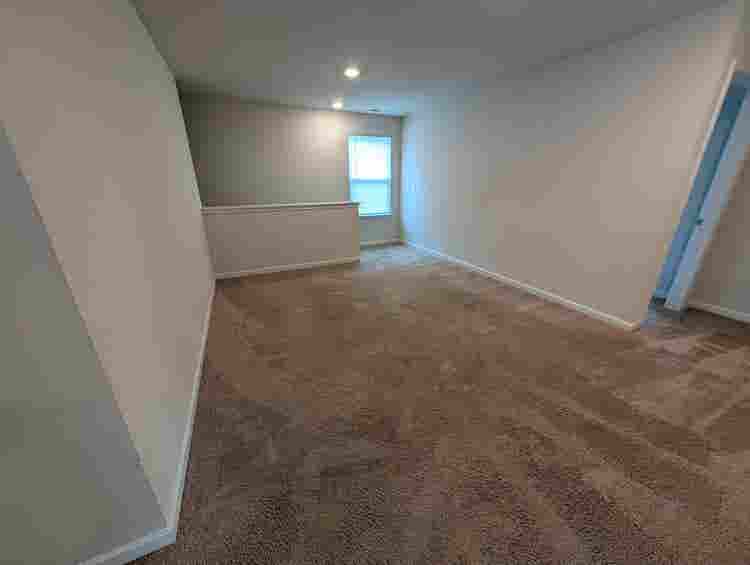 4 BR in Monroe