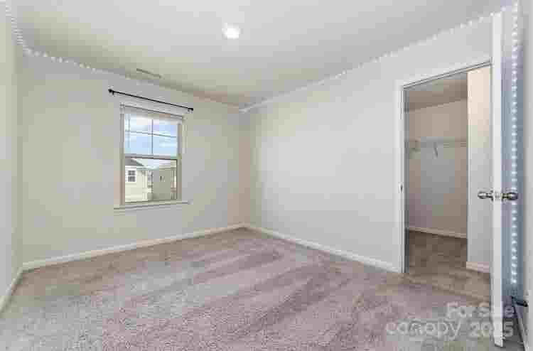 4 BR in Monroe