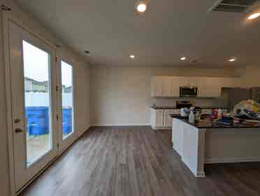 4 BR in Monroe
