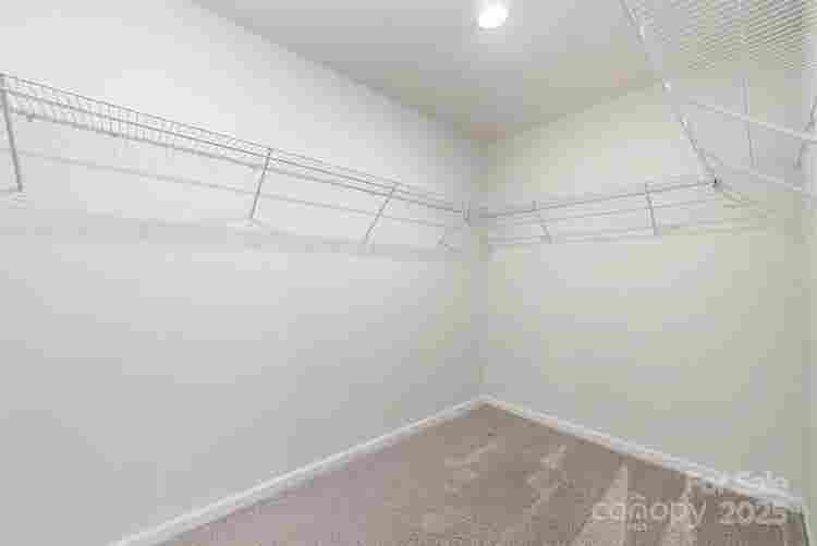 4 BR in Monroe