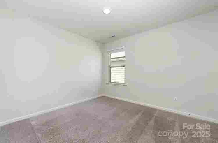 4 BR in Monroe