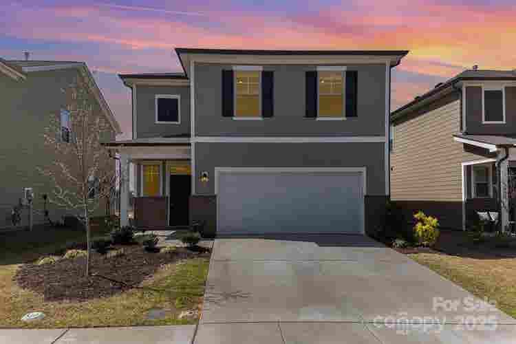4 BR in Monroe