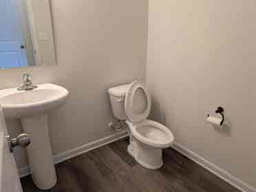 4 BR in Monroe