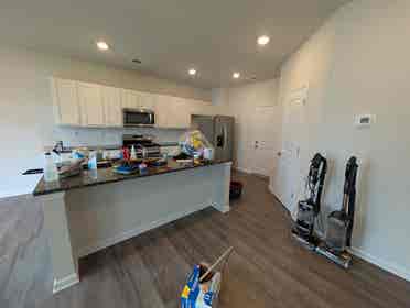 4 BR in Monroe