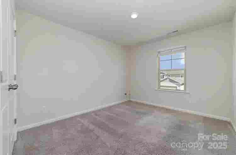 4 BR in Monroe