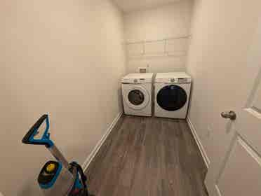 4 BR in Monroe