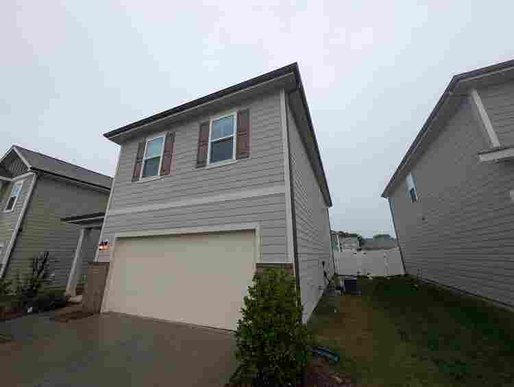 4 BR in Monroe