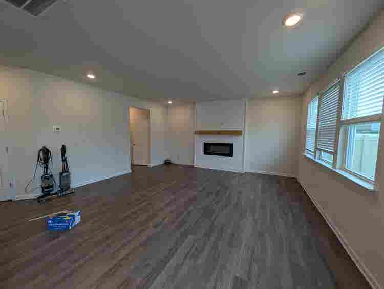 4 BR in Monroe