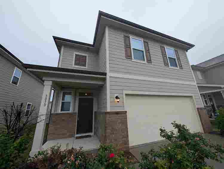 4 BR in Monroe