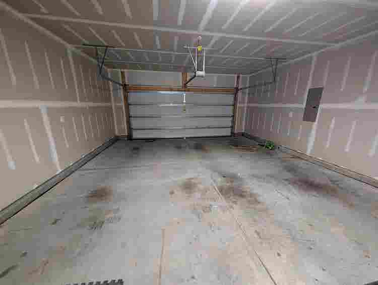 4 BR in Monroe
