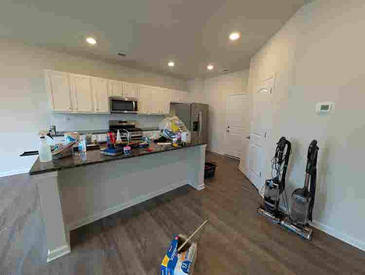 4 BR in Monroe