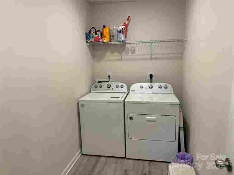4 BR in Monroe