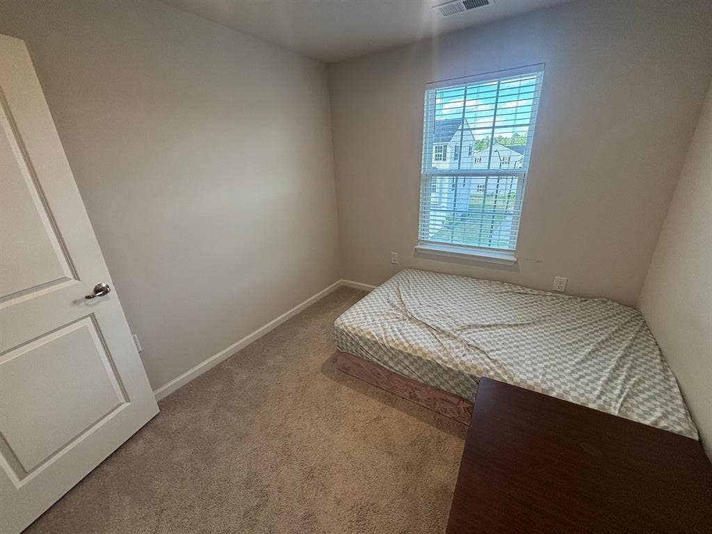 4 BR in Durham