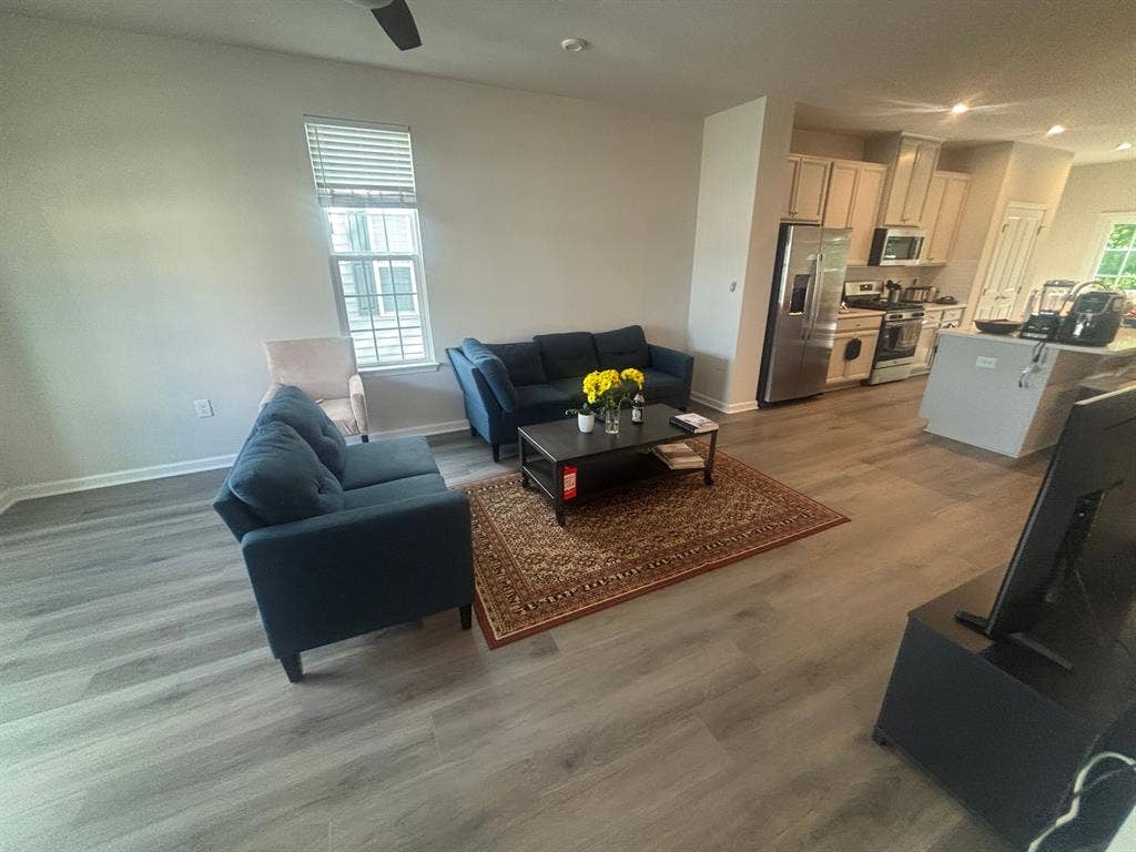 4 BR in Durham