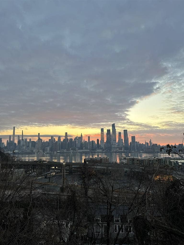Room for rent - Weehawken, NJ