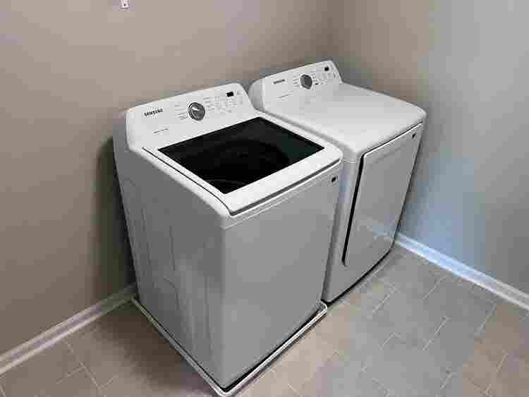 5 BR in Charlotte