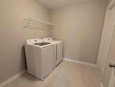 5 BR in Charlotte