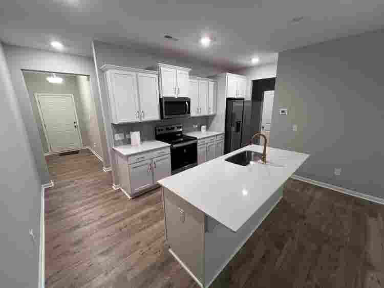 5 BR in Charlotte