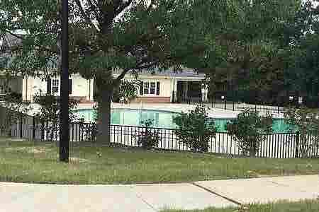 4 BR in Cary