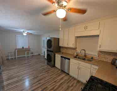 5 BR in Marietta