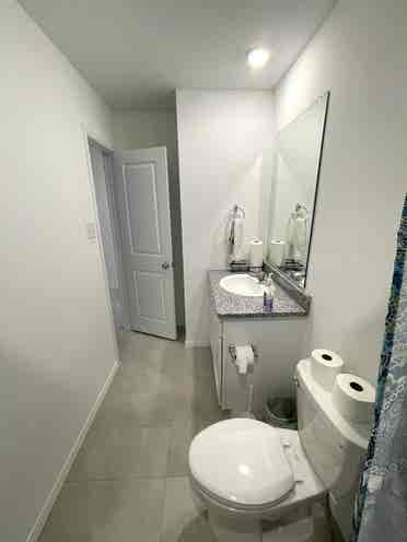 2 Private Rooms- All Bills Included
