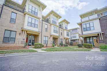 3 BR in Charlotte