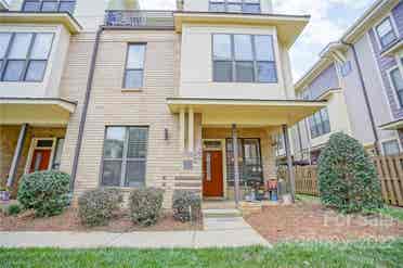 3 BR in Charlotte