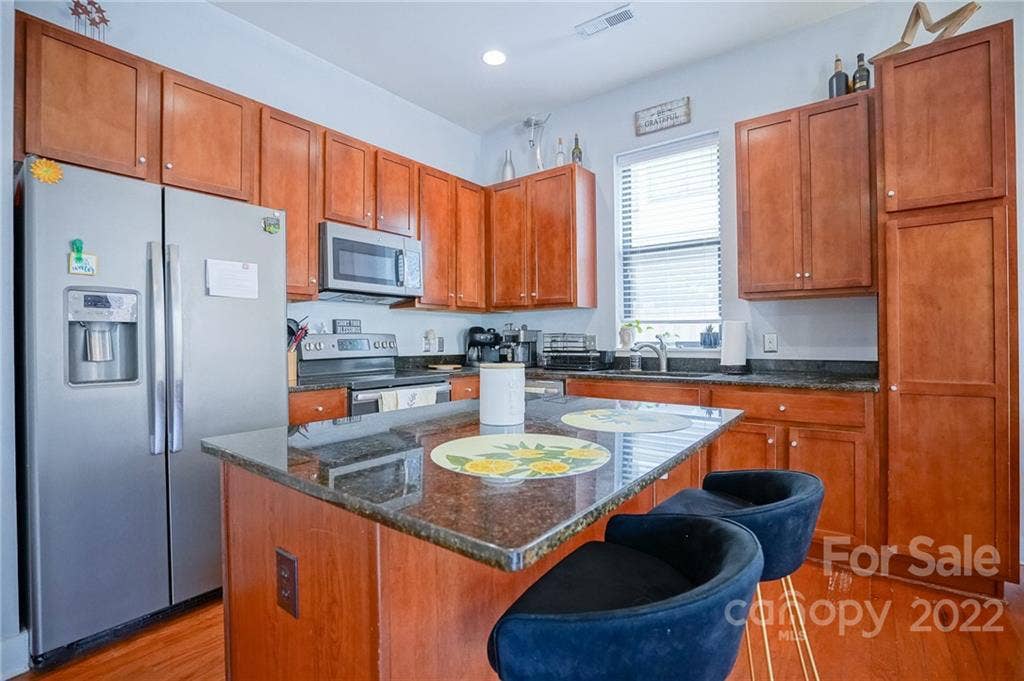 3 BR in Charlotte