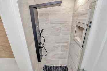 3 BR in Charlotte