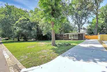 3 BR in Charlotte