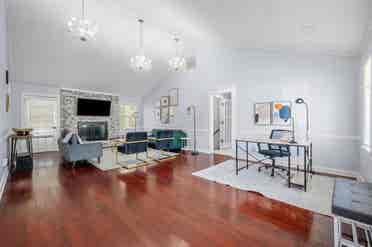 5 BR in Lilburn