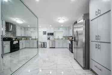 5 BR in Lilburn