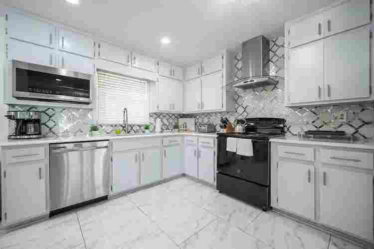 5 BR in Lilburn