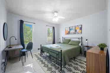 5 BR in Lilburn