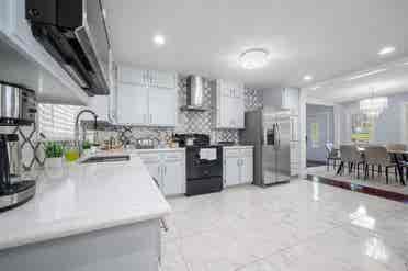 5 BR in Lilburn