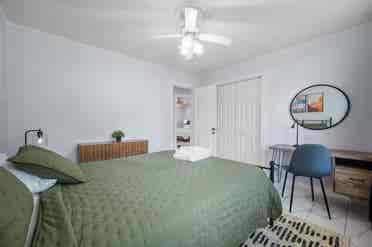 5 BR in Lilburn