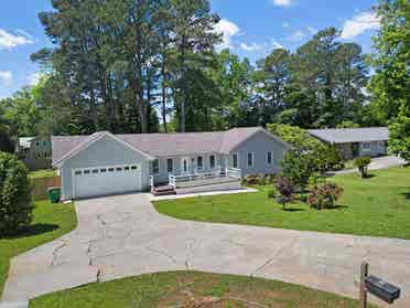 5 BR in Lilburn