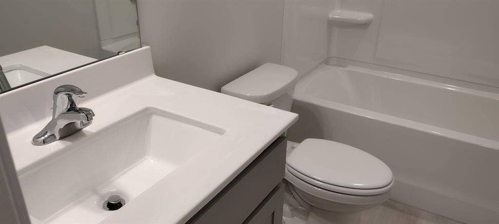3 BR in Apex