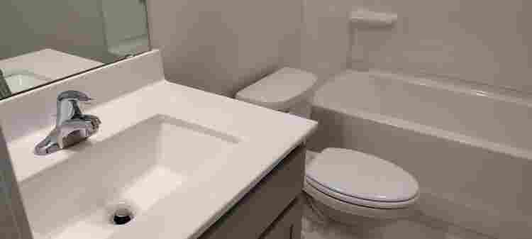 3 BR in Apex