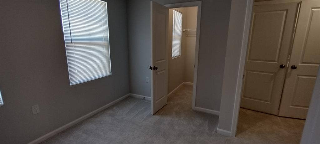 3 BR in Apex