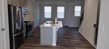 3 BR in Apex