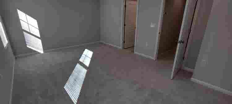 3 BR in Apex