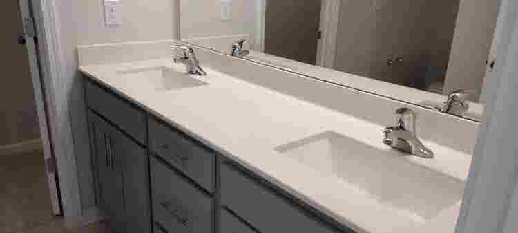 3 BR in Apex