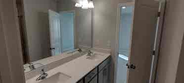 3 BR in Apex