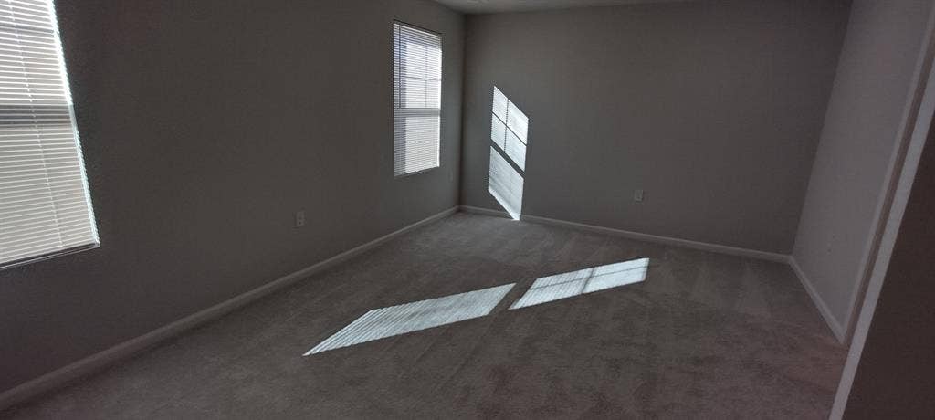 3 BR in Apex