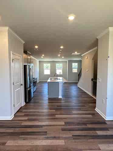 3 BR in Apex